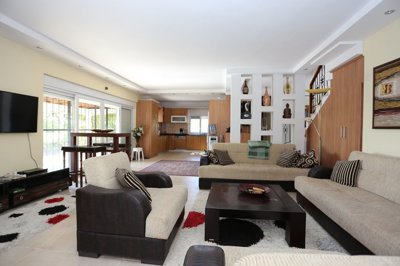 Interior 2