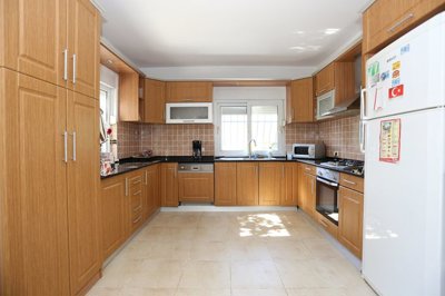Interior 3