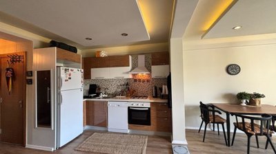 Interior 5