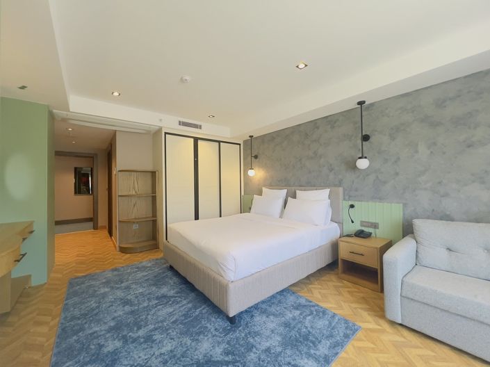 Image No.11-28 Bed Commercial for sale