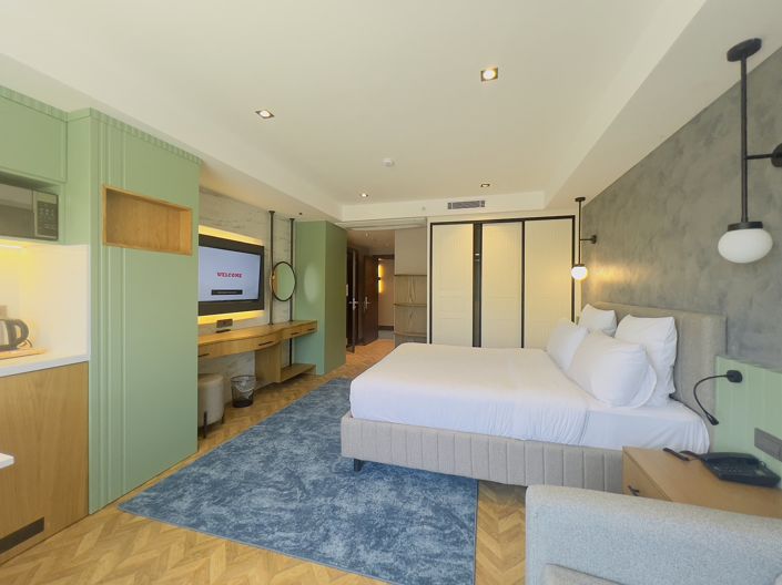 Image No.14-28 Bed Commercial for sale