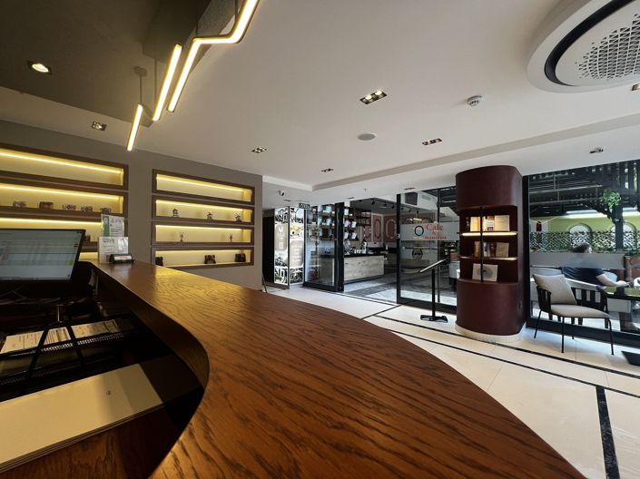 Image No.8-28 Bed Commercial for sale