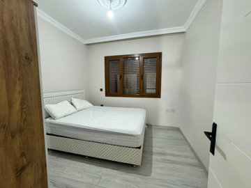 Interior 6