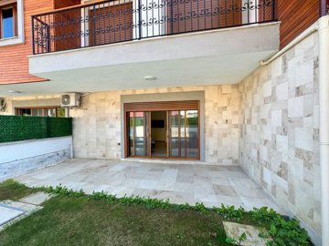 Exterior 2