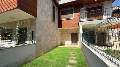 Exterior 8