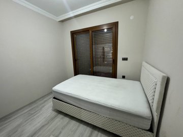 Interior 5