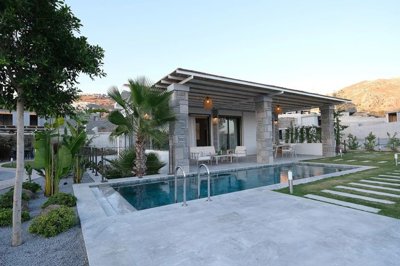 Exterior 2