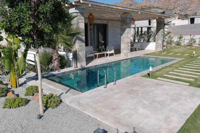 Exterior 6