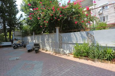 Exterior 5
