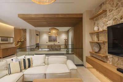 Interior 2