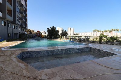 Exterior 10