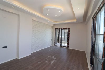Interior 4