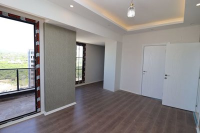 Interior 7