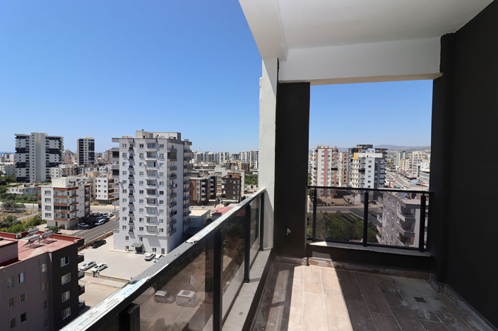 Image No.20-4 Bed Apartment for sale