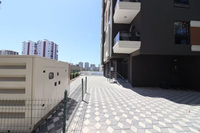 Exterior 5