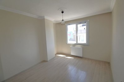 Interior 4