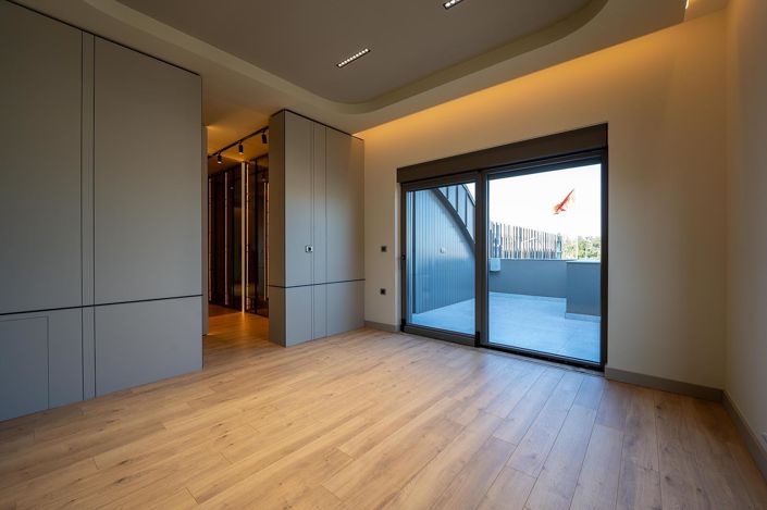 Image No.24-4 Bed House/Villa for sale