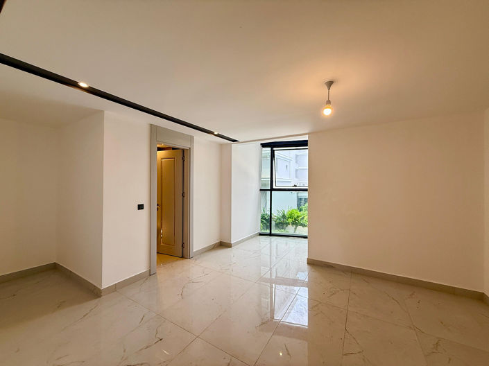 Image No.23-3 Bed Apartment for sale