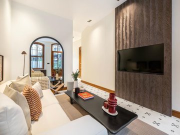 Interior 1