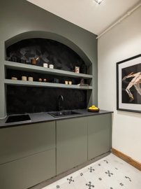 Interior 4