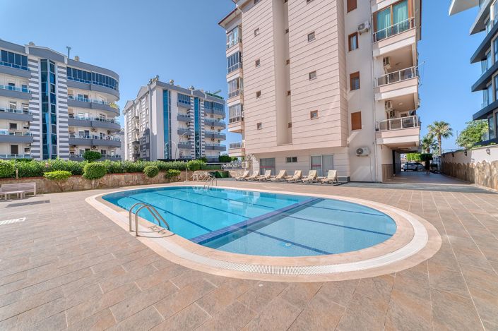 Image No.1-4 Bed Apartment for sale