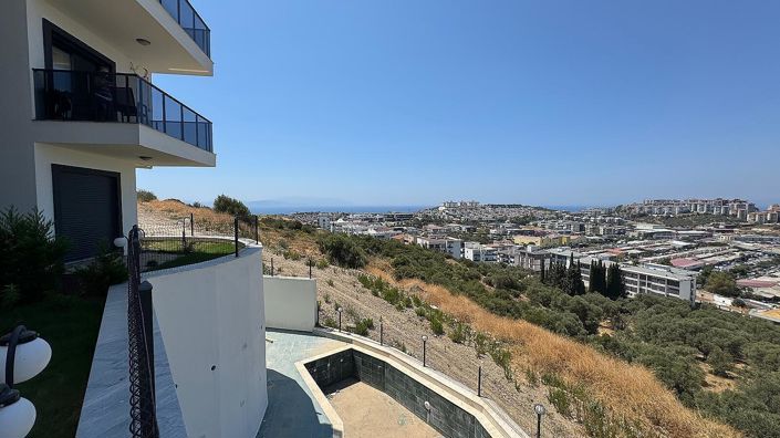 Image No.3-3 Bed Apartment for sale