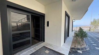 Exterior 4