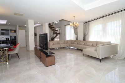 Interior 2