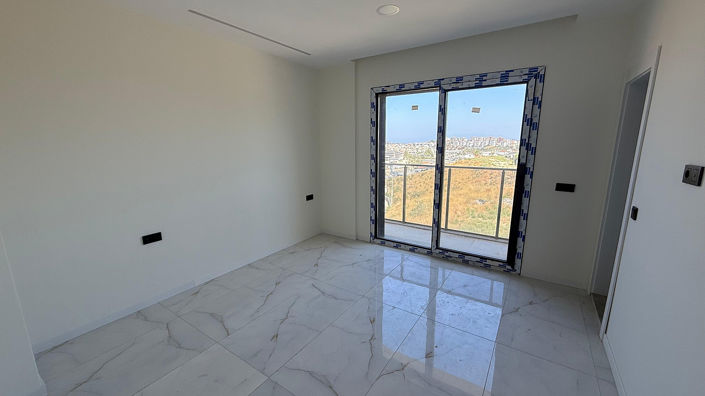 Image No.14-3 Bed Apartment for sale