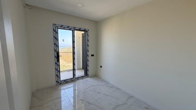 Interior 7