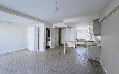 Interior 2