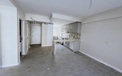Interior 4