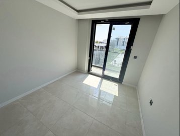 Interior 7