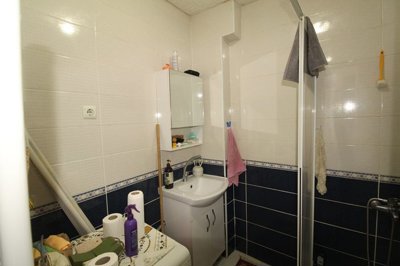 Interior 9