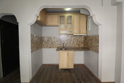 Interior 6