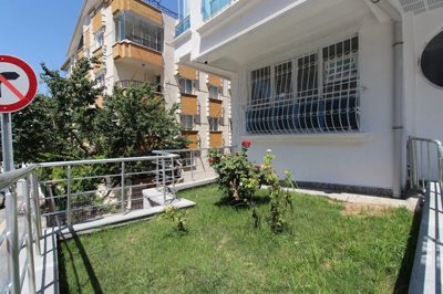 Exterior 5