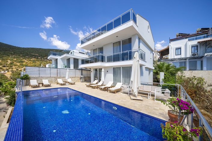 Image No.1-4 Bed House/Villa for sale