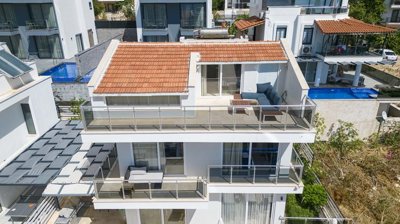 Exterior 6
