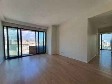 Interior 3