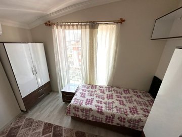 Interior 8