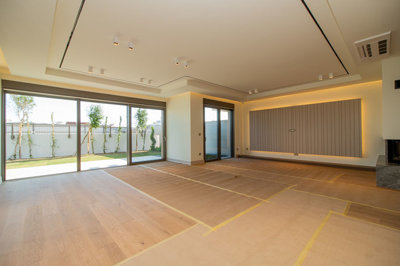 Interior 2