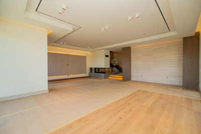 Interior 3