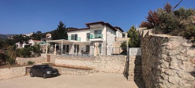 Exterior 6