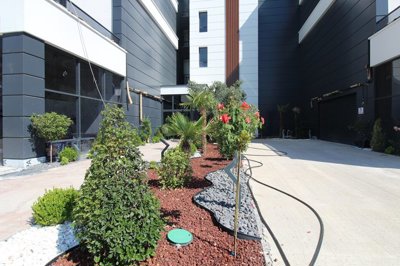Exterior 12