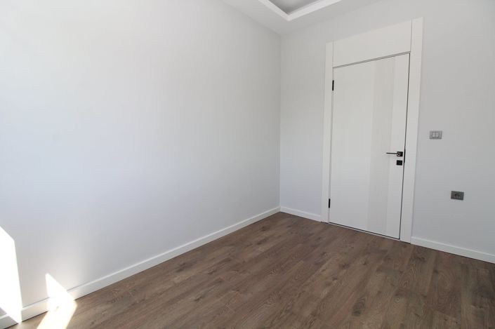 Image No.26-2 Bed Apartment for sale