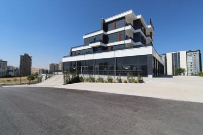 Exterior 4