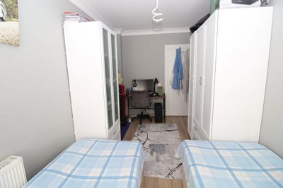 Interior 10