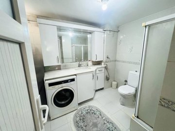 Interior 8