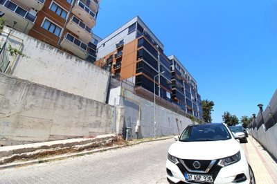 Exterior 4