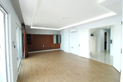 Interior 1